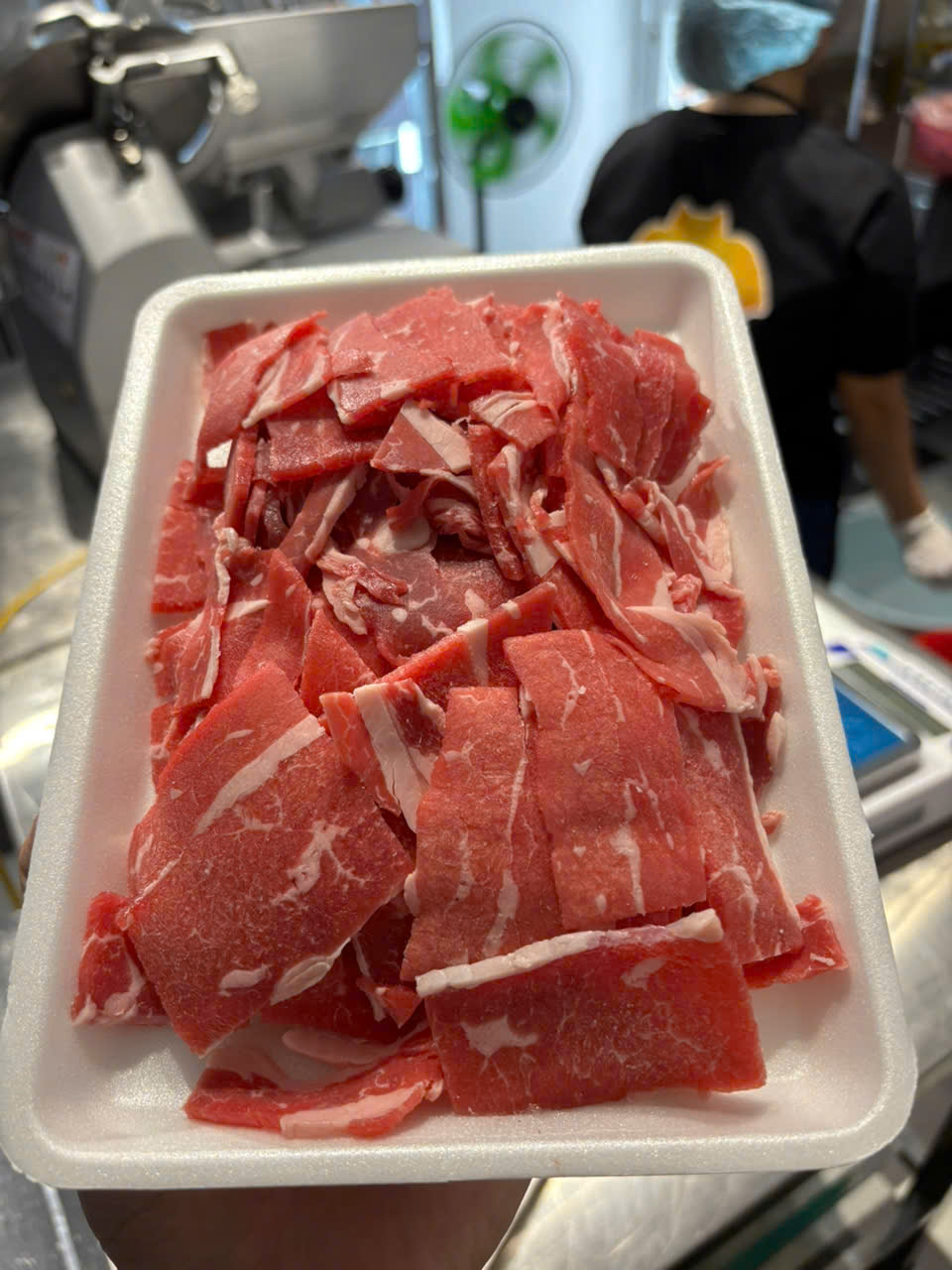 牛切り落とし소고기 자투리thịt đùi bò cắt 52,000VND/100g